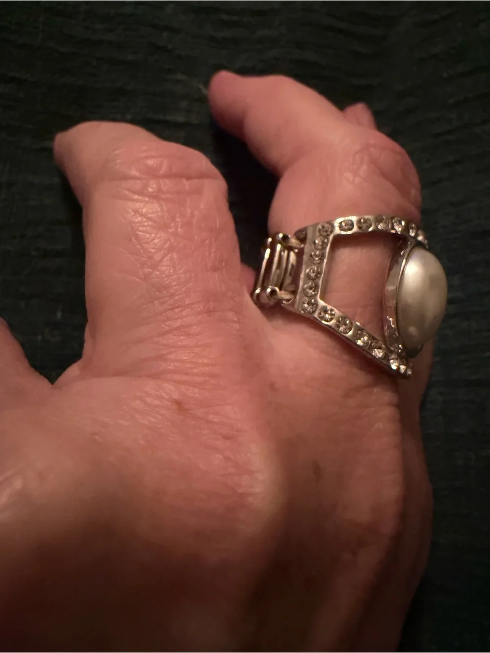 Elegant Silver-Tone Pearl Oval Statement Ring